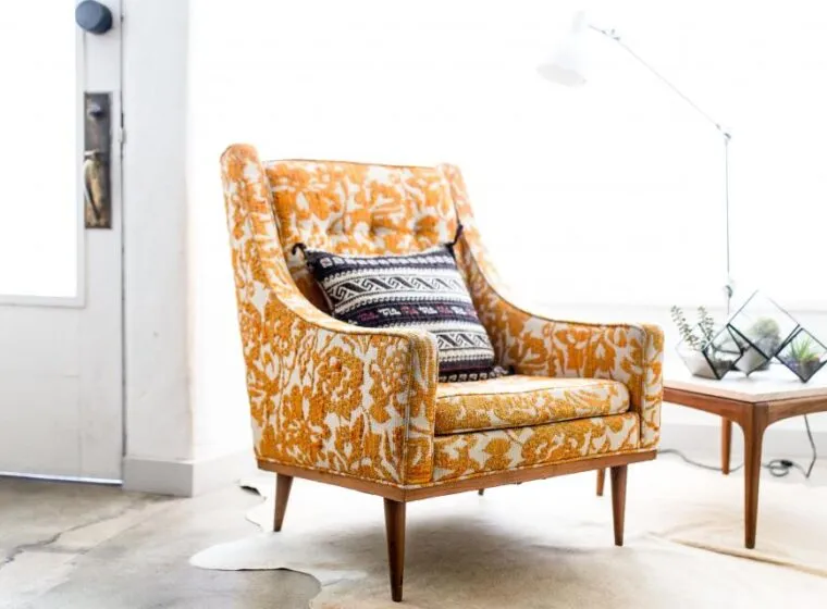 Reading chair