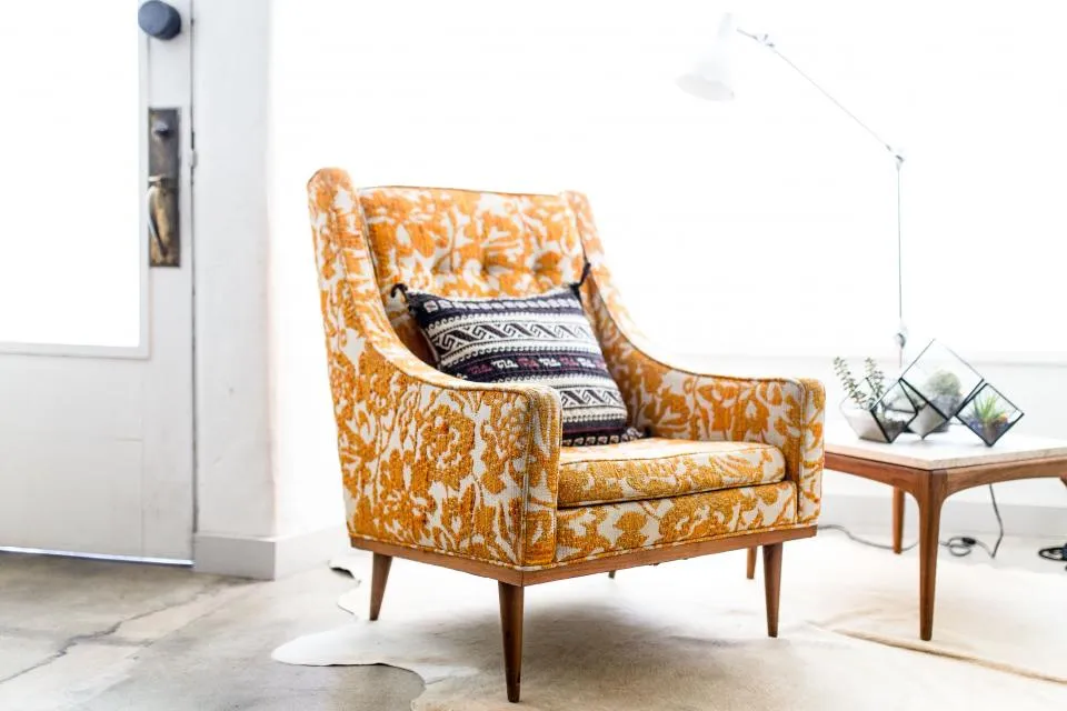Reading chair